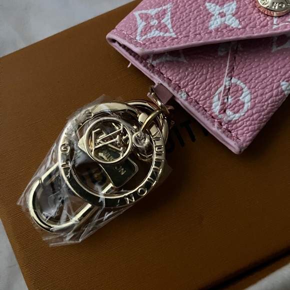 ❗️LOW START❗️little mini Pink Card Holder- FULL INCLUSION with box and dust bag - Picture 3 of 5